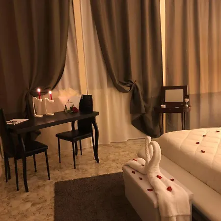 住宿加早餐酒店 安科拉巴西亚米住宿加早餐旅馆 4*