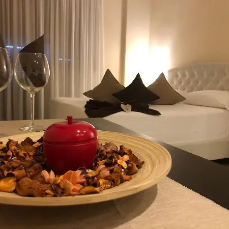 فندق مبيت وإفطار Baciami Ancora 4*