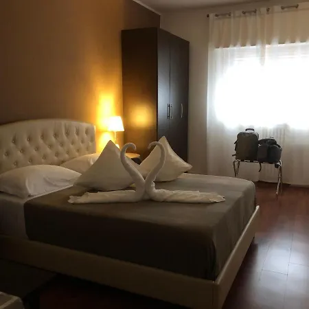 فندق مبيت وإفطار Baciami Ancora 4*