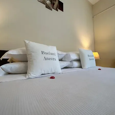 Baciami Ancora Couette-café