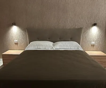 Baciami Ancora فندق مبيت وإفطار 4*