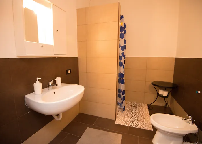 Baciami Ancora בארי